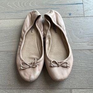 Ballet flats